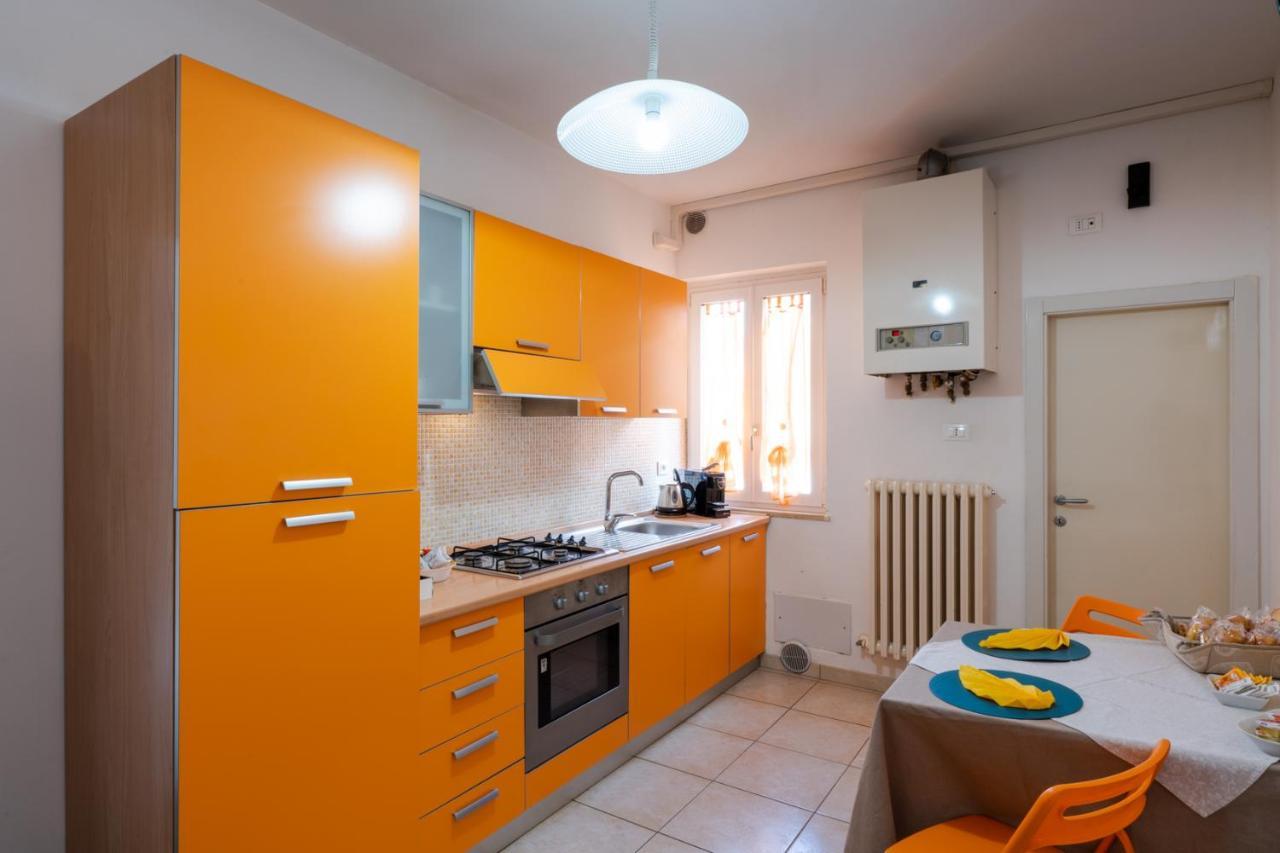 La Casa Di Oliva Apartment Macerata Bagian luar foto