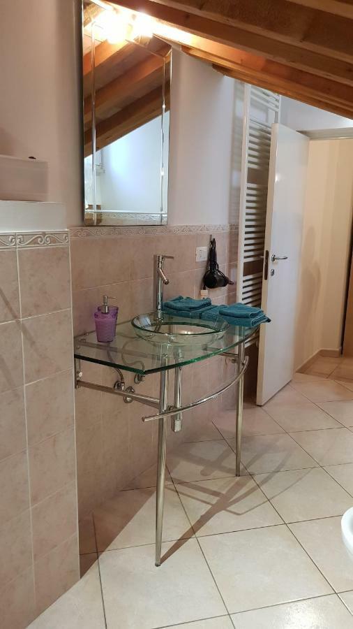 La Casa Di Oliva Apartment Macerata Bagian luar foto