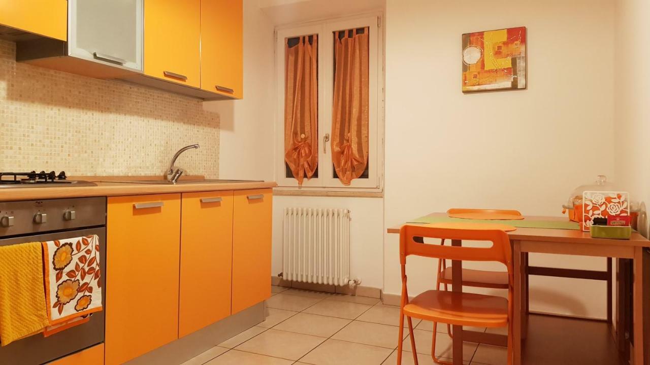 La Casa Di Oliva Apartment Macerata Bagian luar foto