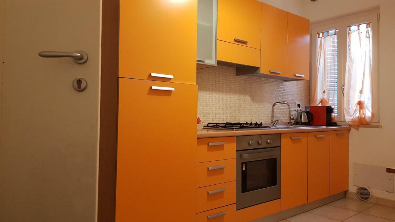 La Casa Di Oliva Apartment Macerata Bagian luar foto