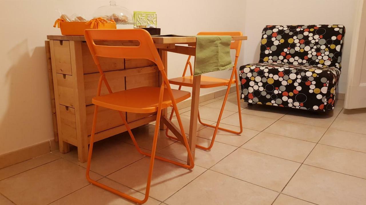 La Casa Di Oliva Apartment Macerata Bagian luar foto